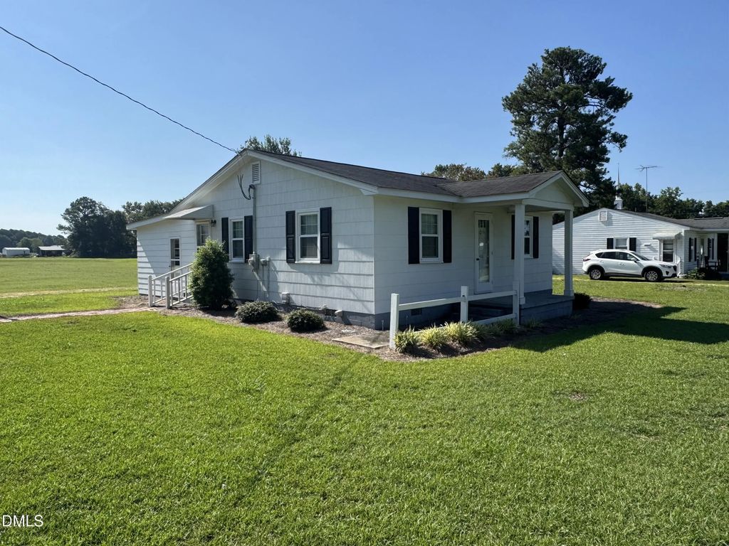 1410 Jonesboro Road, Dunn