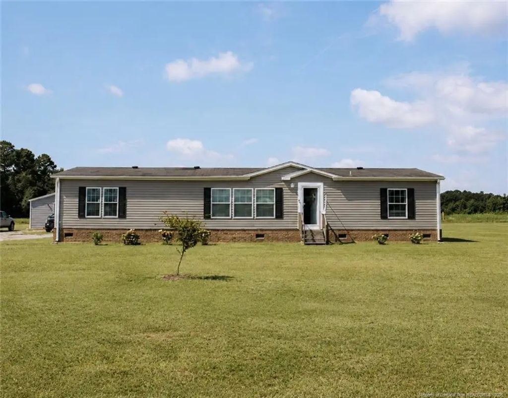 2398 Progressive Farm Road, Fairmont