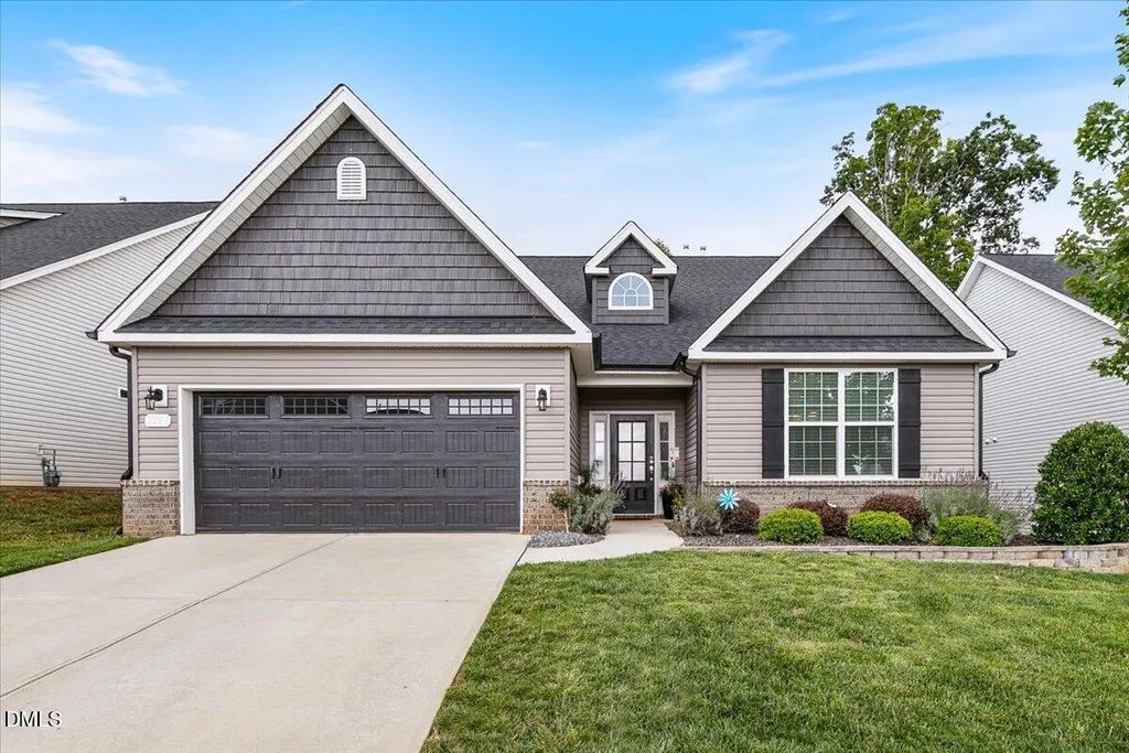 3228 Castlerock Drive, Burlington
