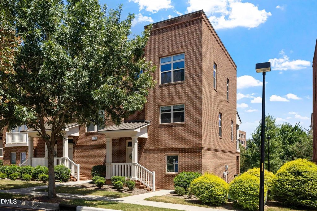 1211 Twin Branches Way 102, Raleigh