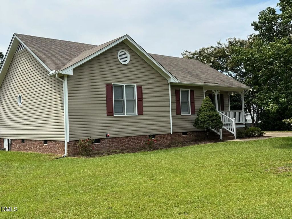 2325 Stephanie Lane, Clayton