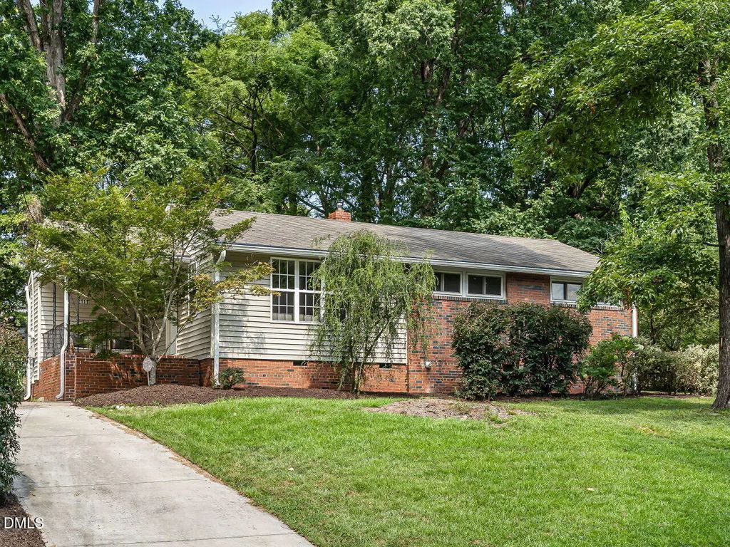 2111 Woodview Drive, Raleigh