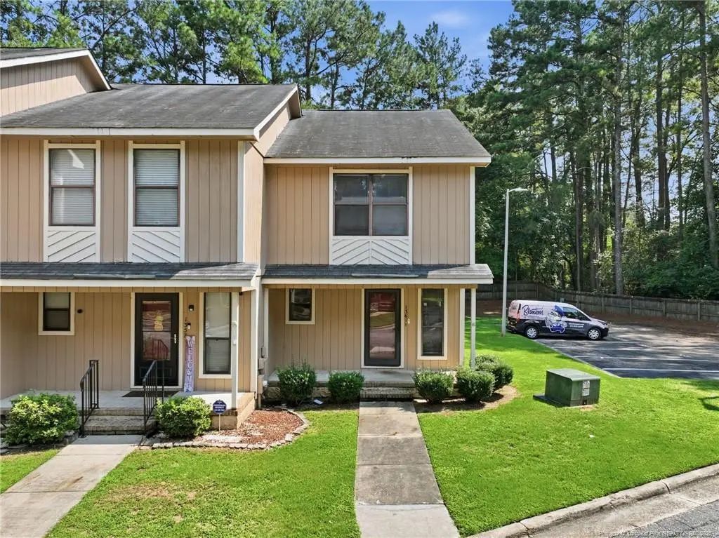 1361 N Forest Drive, Fayetteville