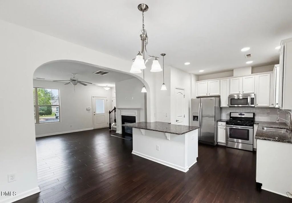 14 Pilatus Drive, Durham