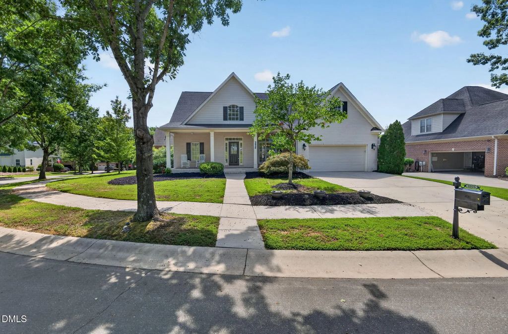 3926 Kincade Drive, Burlington