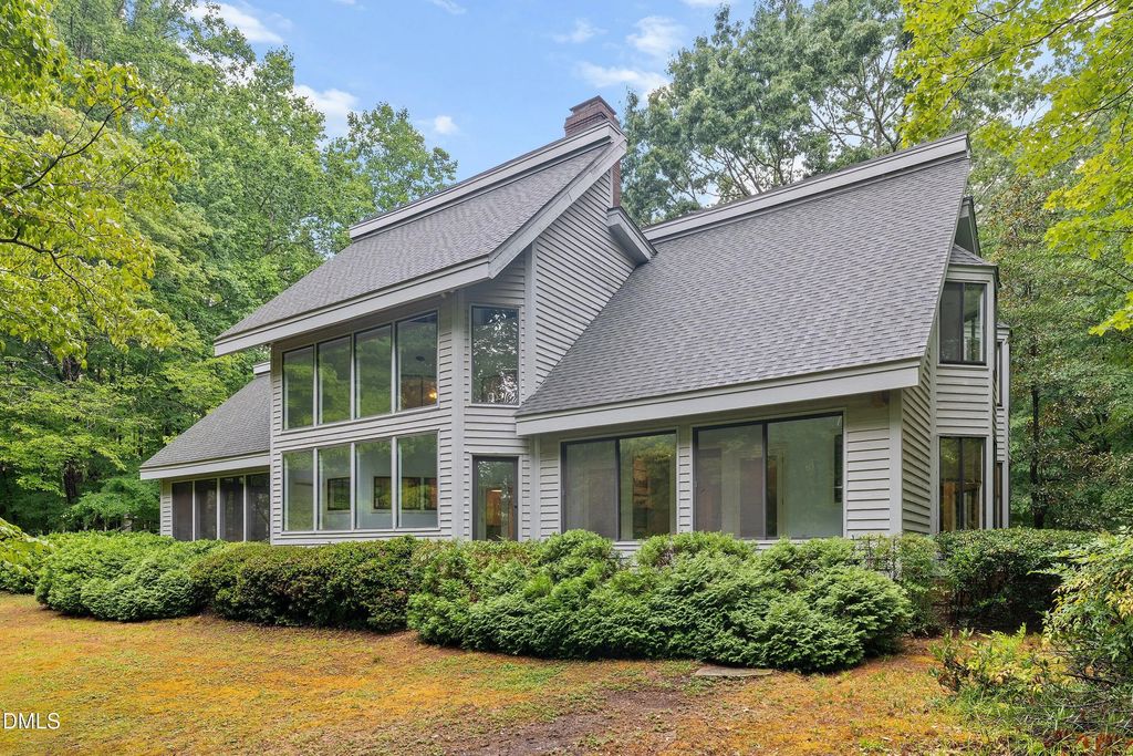 5324 Sendero Drive, Raleigh