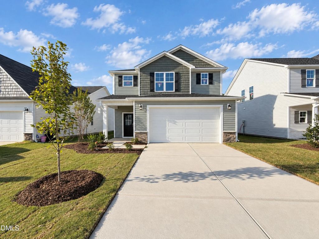 47 W Emily Gardens Drive (61), Selma