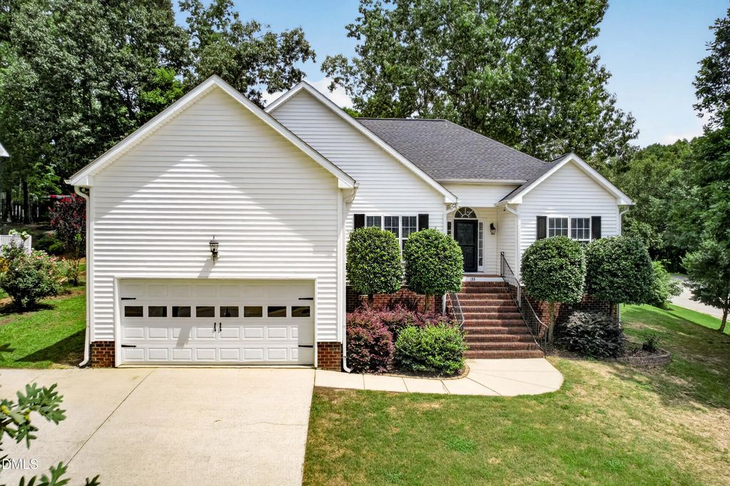 133 Mayflower Way, Clayton