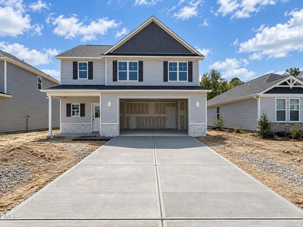 57 W Emily Gardens Drive (62), Selma