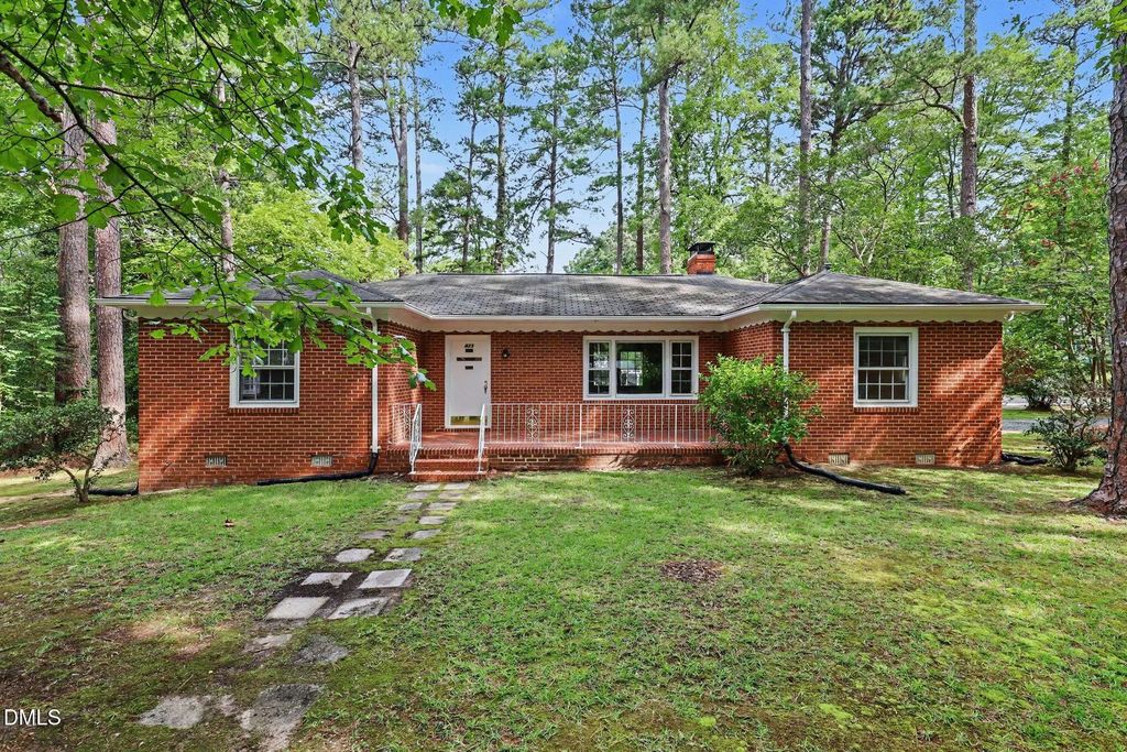 423 Whitehead Circle, Chapel Hill