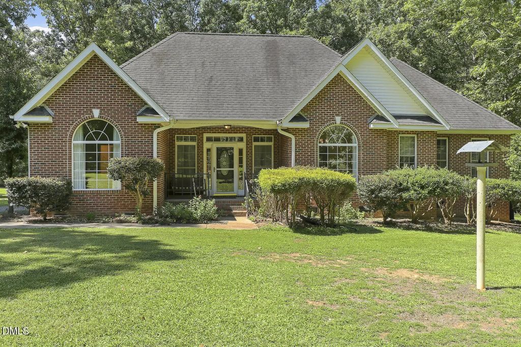 348 Doe Run Drive, Sanford