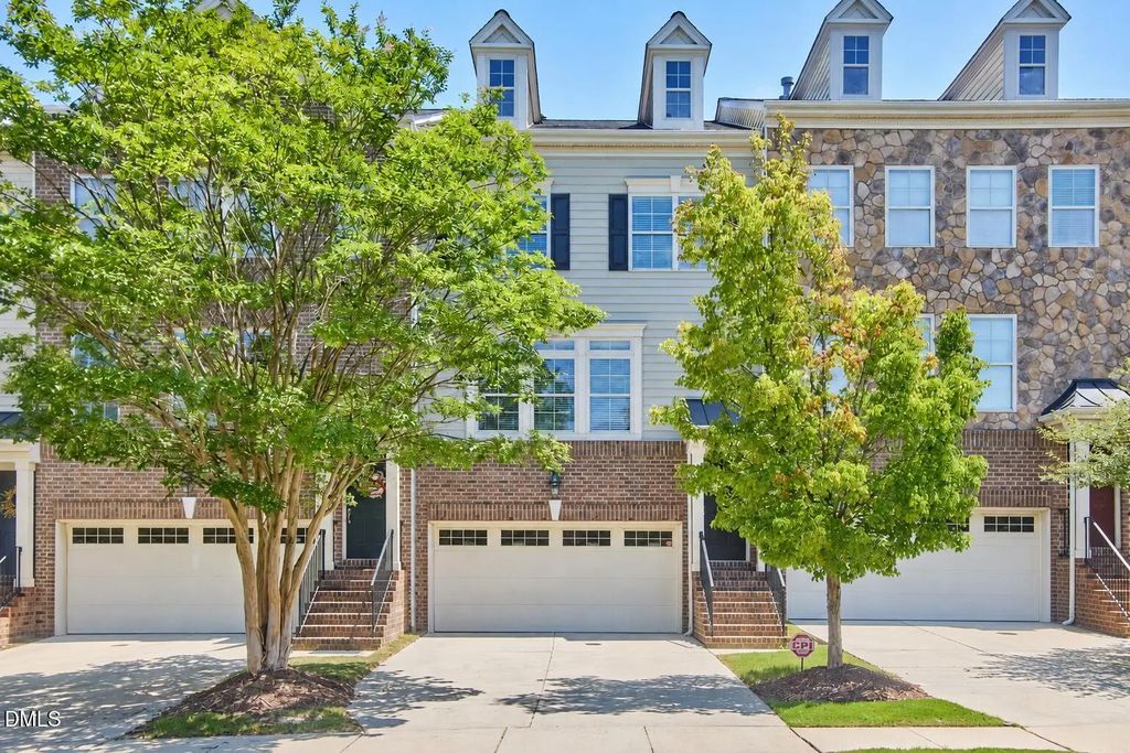482 Panorama Park Place, Cary