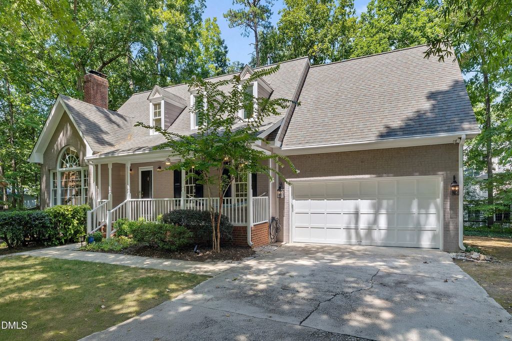 1006 Oakwell Court, Apex