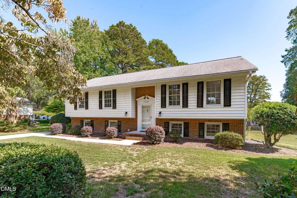 1505 Kennon, Garner