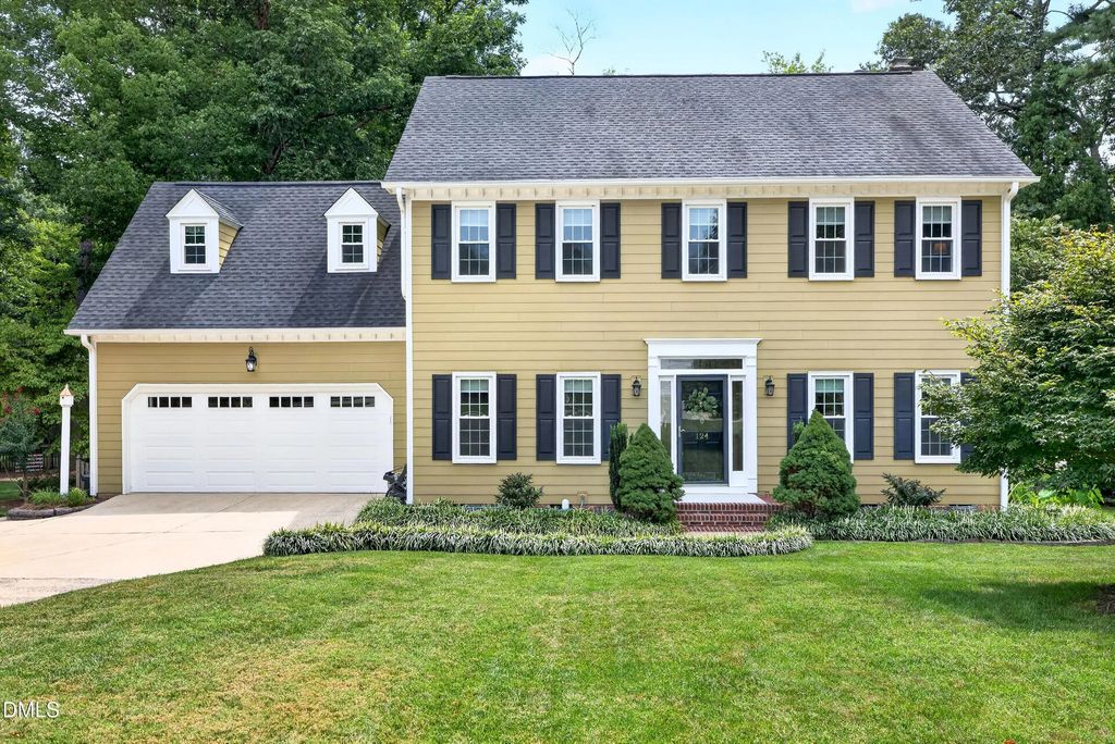124 Merry Hill Drive, Cary