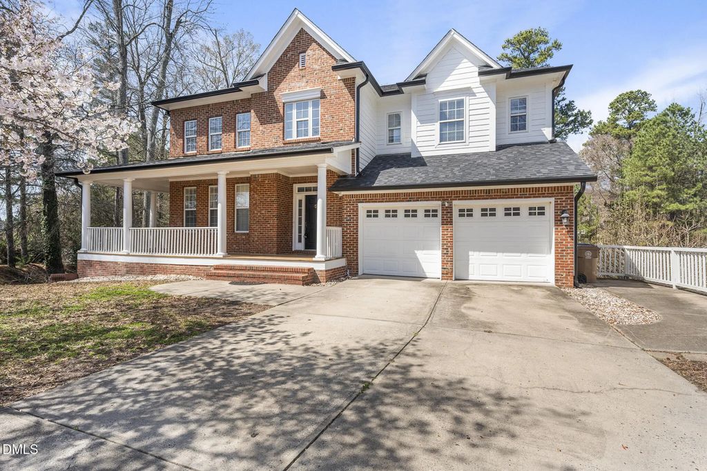 101 Palmwood Court, Cary