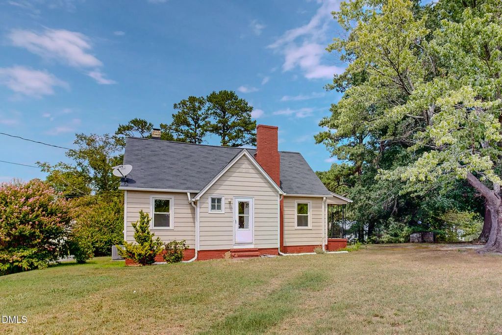151 Wrenon Avenue, Roxboro