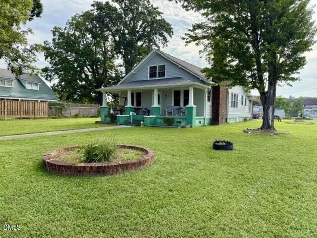 200 N Seventh Street, Mebane