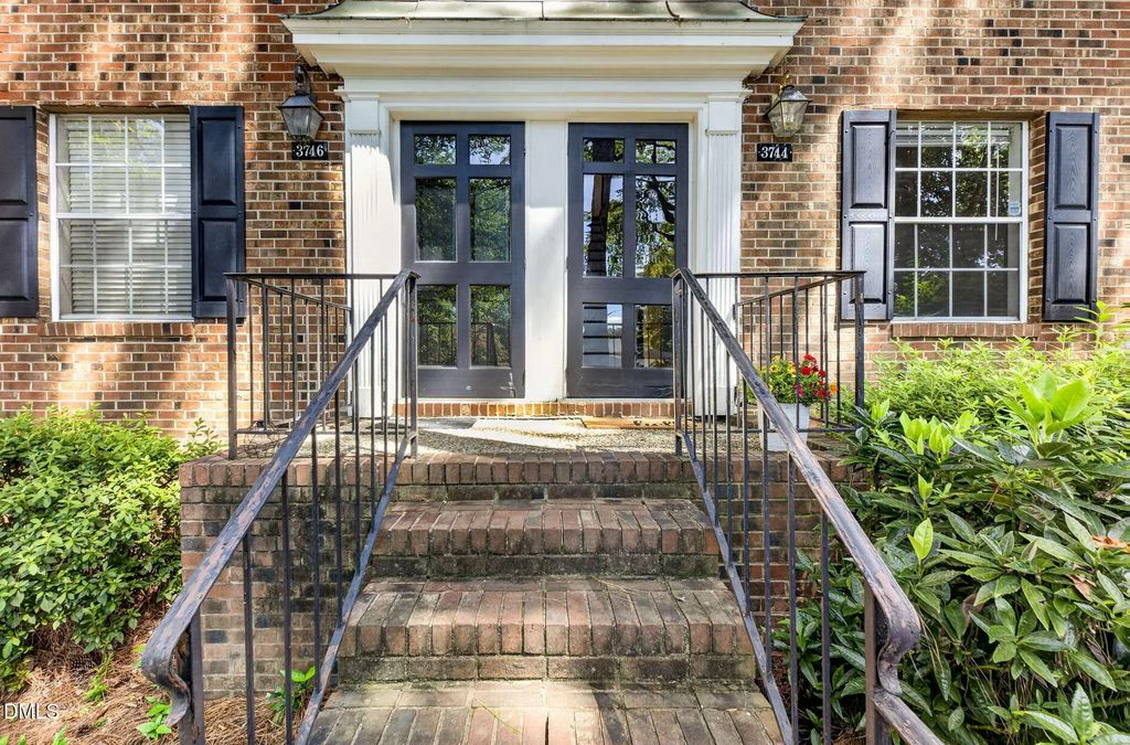 3744 Jamestown Circle, Raleigh