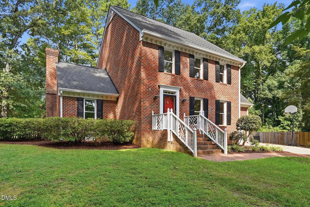 9712 Astor Court, Cary