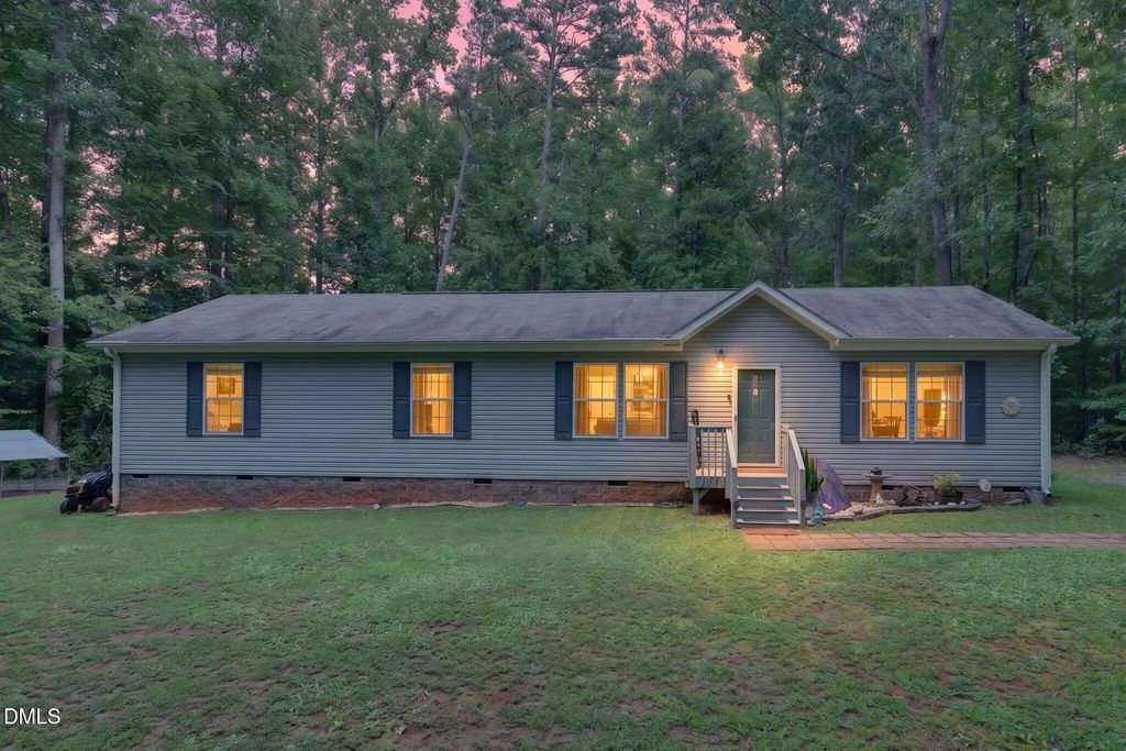 2520 Poplar Hl Court, Snow Camp