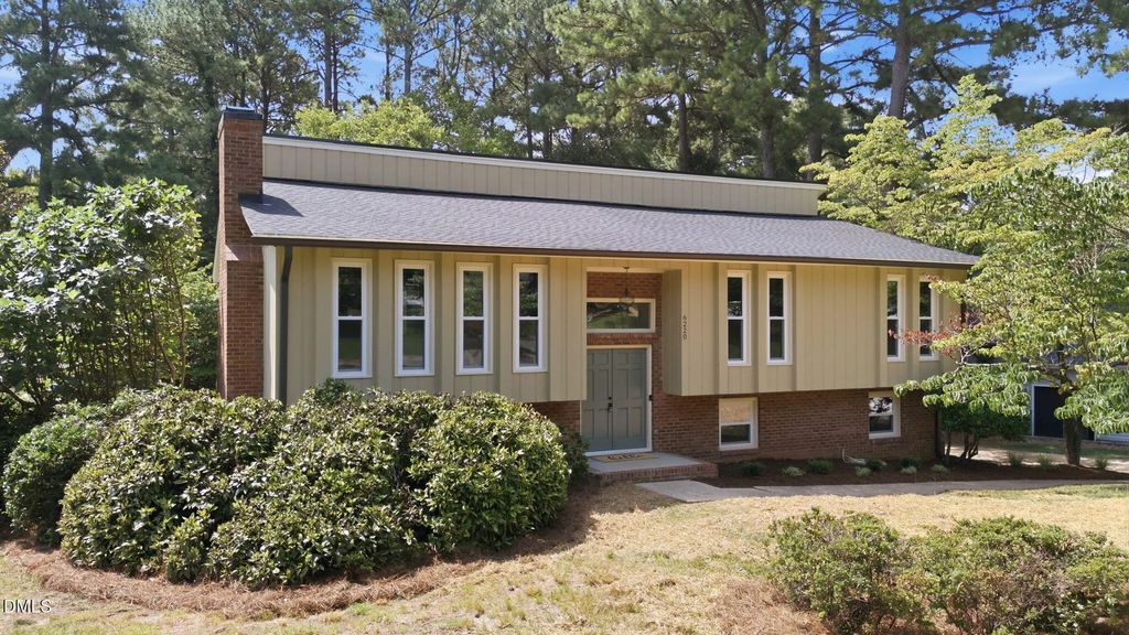6220 Bramblewood Drive, Raleigh