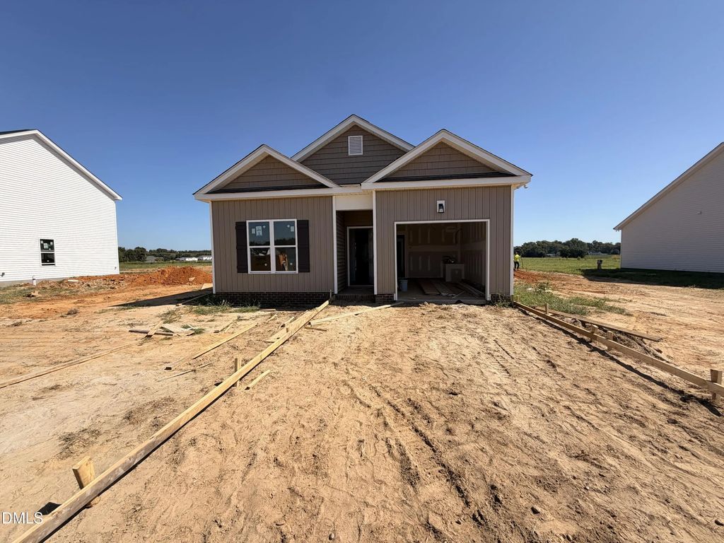 121 Longfield Court, Dunn
