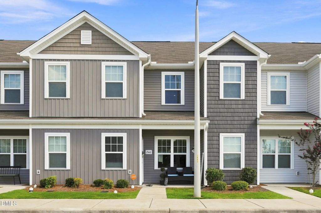 240 Yorktown Lane, Sanford