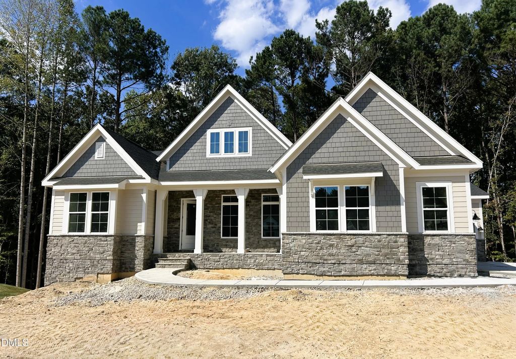 70 Ogden Circle, Clayton