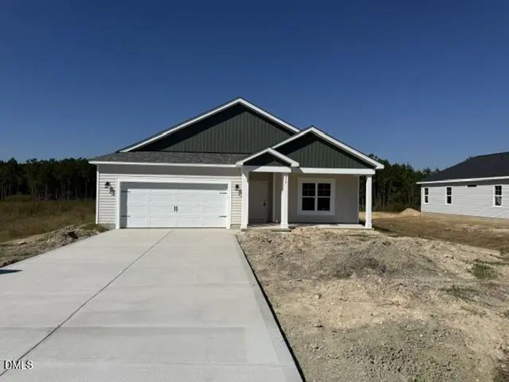 214 Pine Vista Way, Sanford