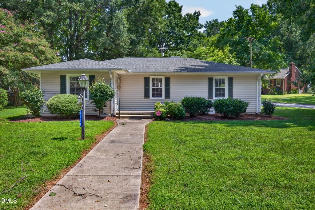 1115 E Willowbrook Drive, Burlington