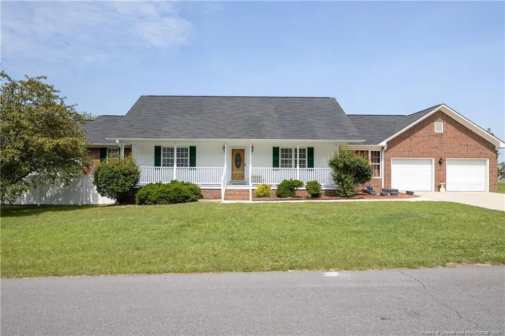 424 Cedar Lake Lane, Clinton