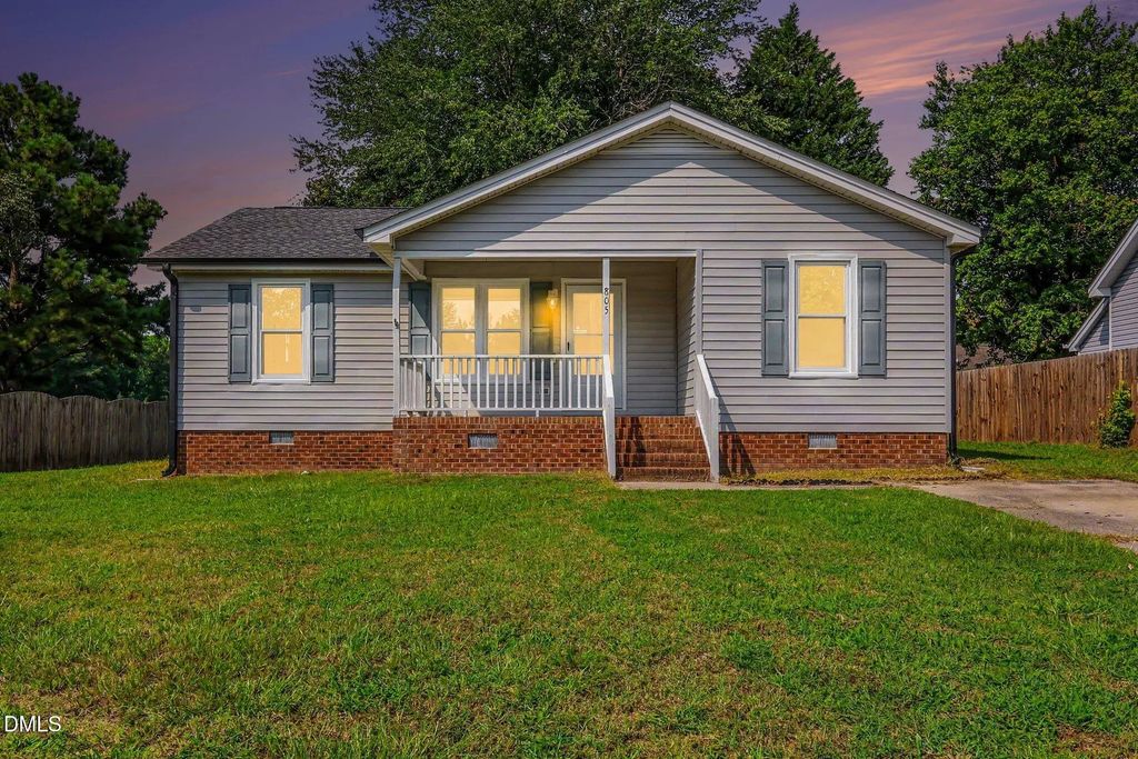 805 Hepplewhite Court, Fuquay Varina