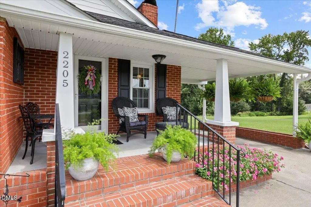 2205 Thompson Road, Four Oaks