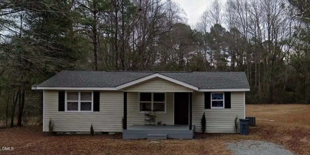 1615 Halsey Loop, Hope Mills