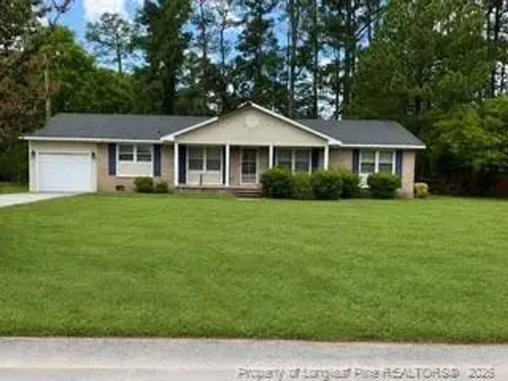 130 Golf Drive, Fayetteville