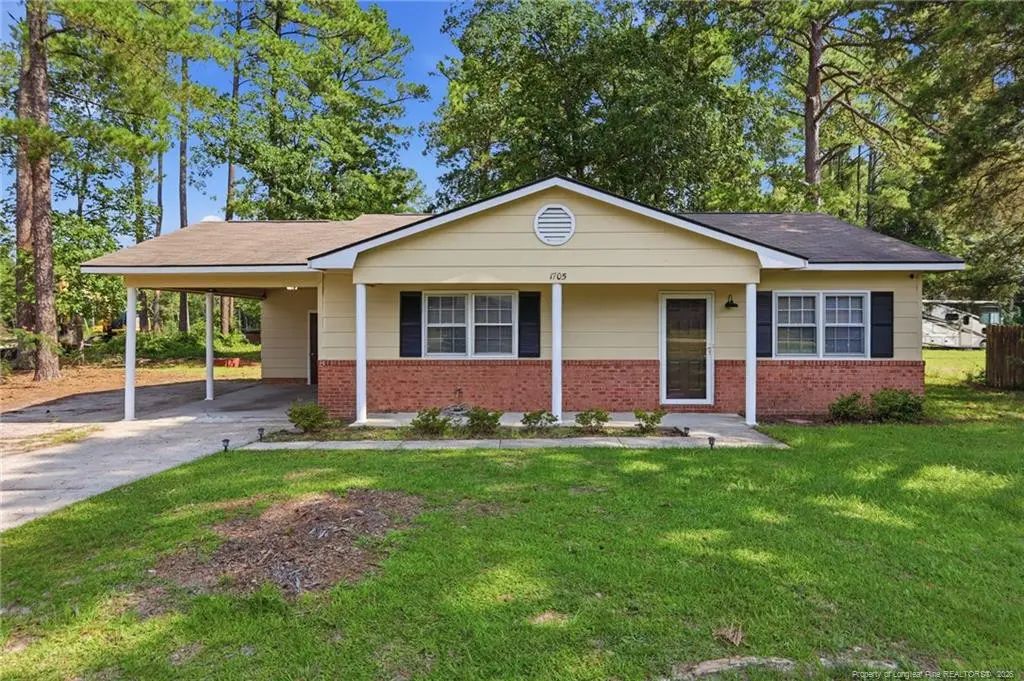 1705 Sand Hill Road, Hope Mills