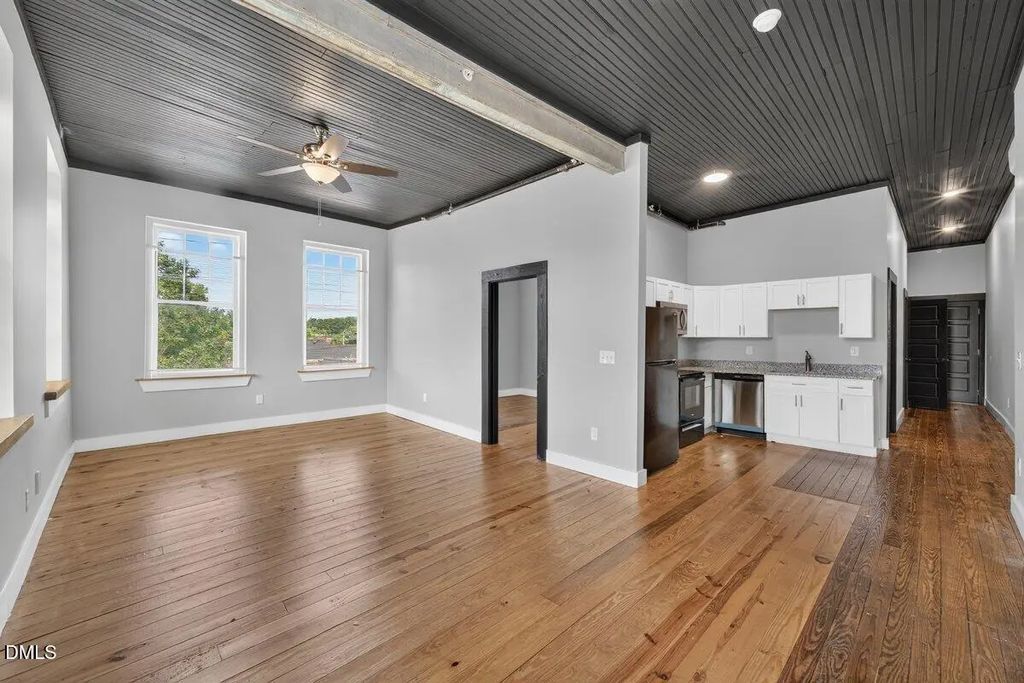 202 S Main Street 214, Warrenton