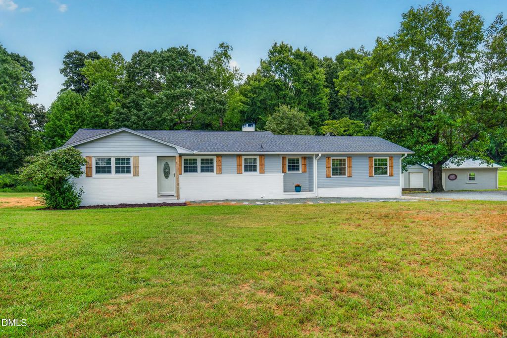 622 Plainfield Church Road, Siler City