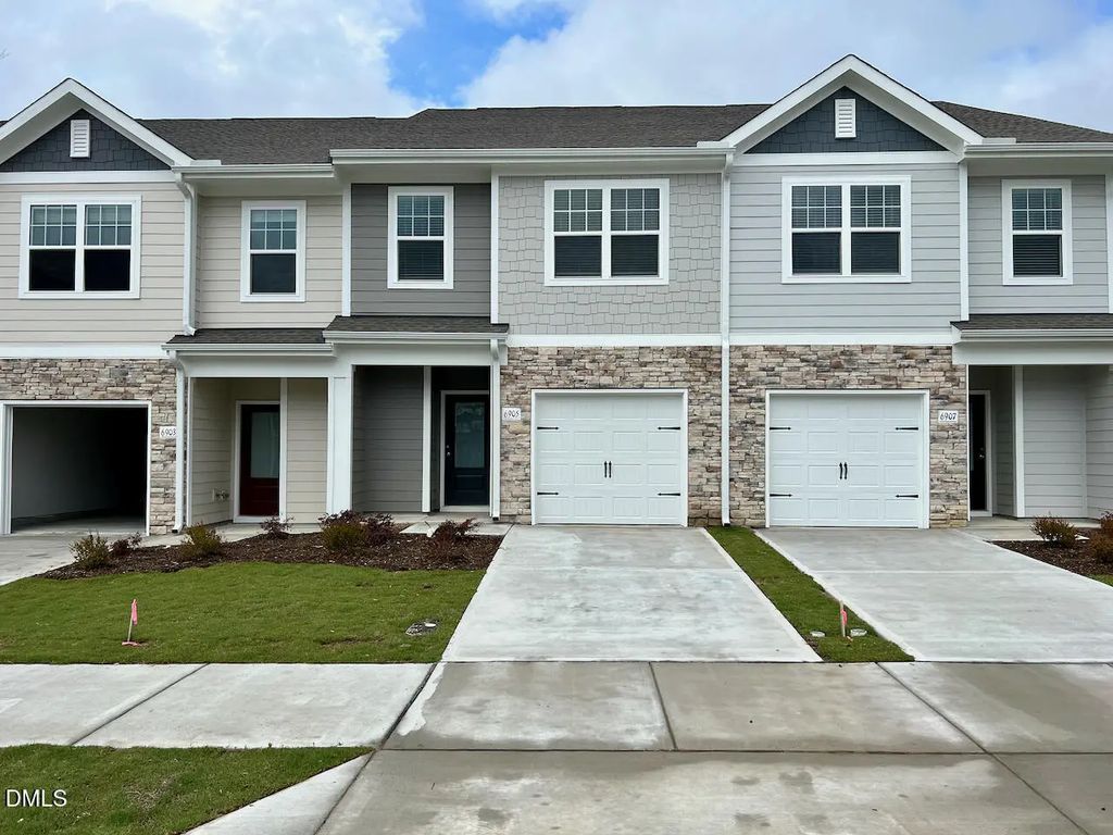6905 Outfall Point Lane, Raleigh