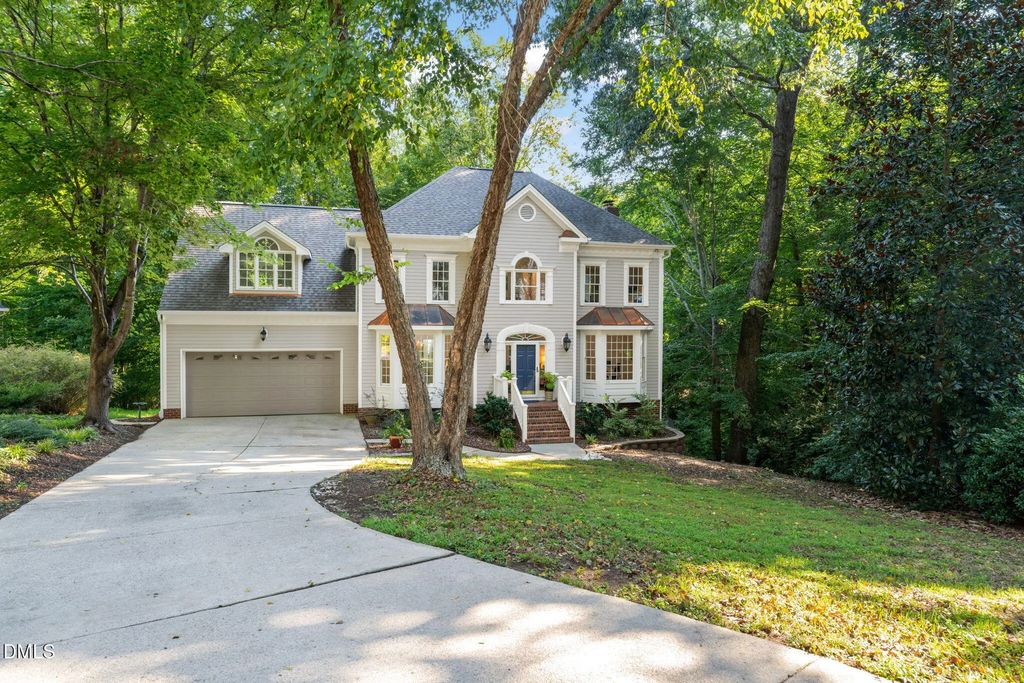 314 Highlands Bluffs Drive, Cary