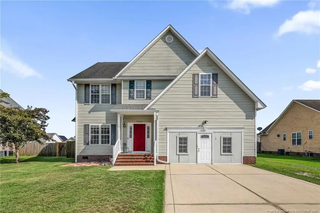 5929 Lillytrotter Drive, Hope Mills