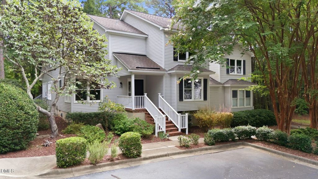 552 Weathersfield, Pittsboro