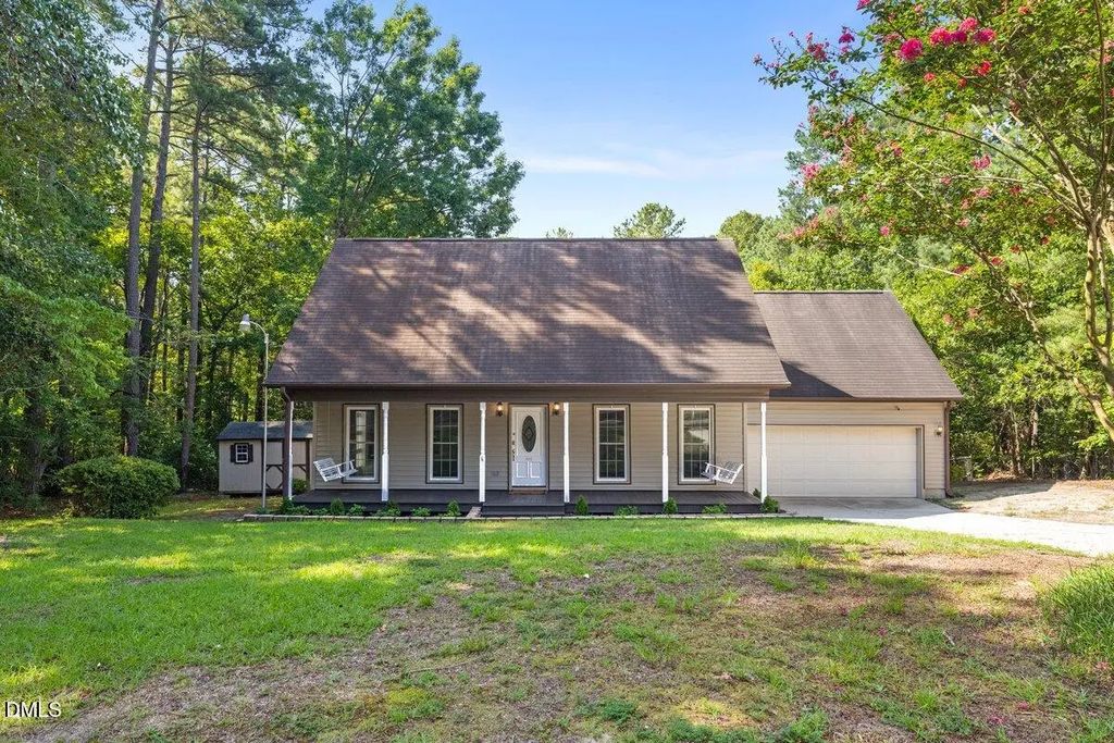424 Newburgh Drive, Fayetteville