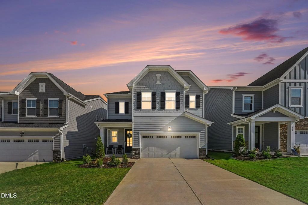 132 Fairport Lane, Apex