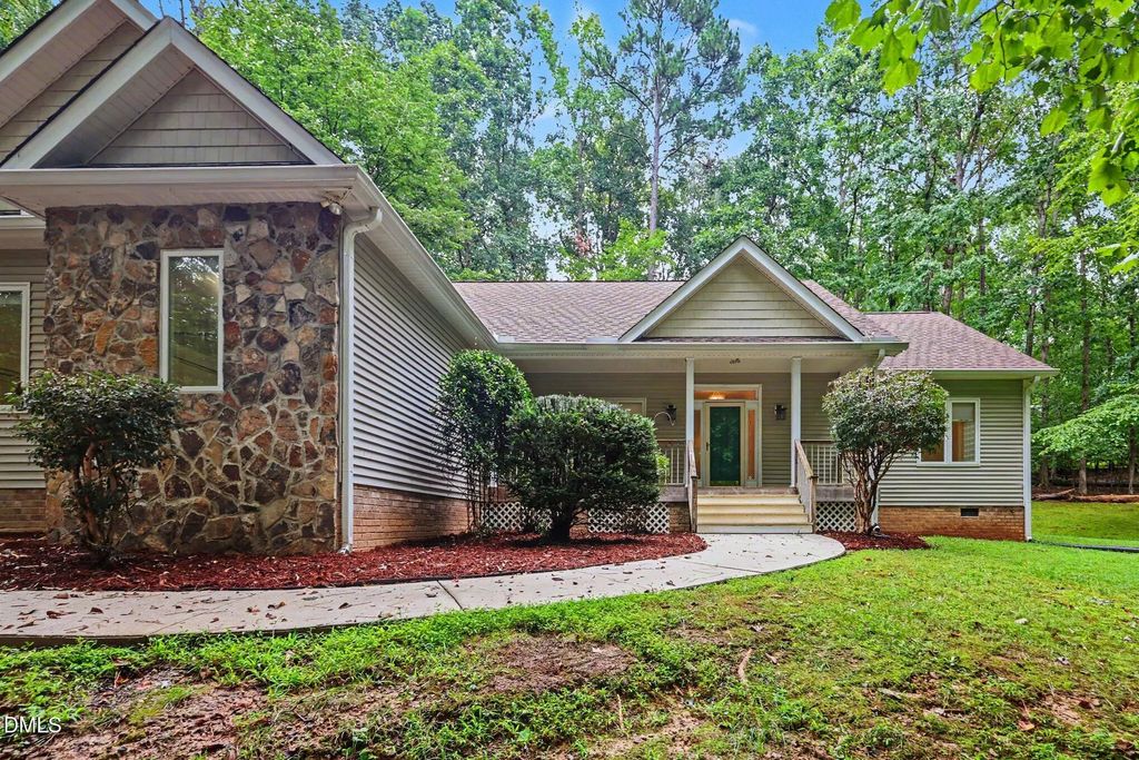 508 Gentry Lane, Hillsborough