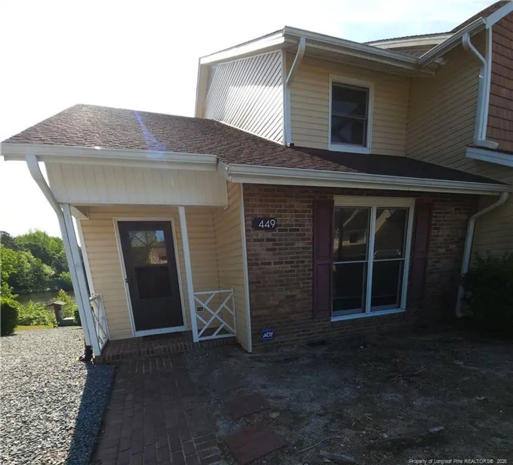 449 Lands End Road, Fayetteville