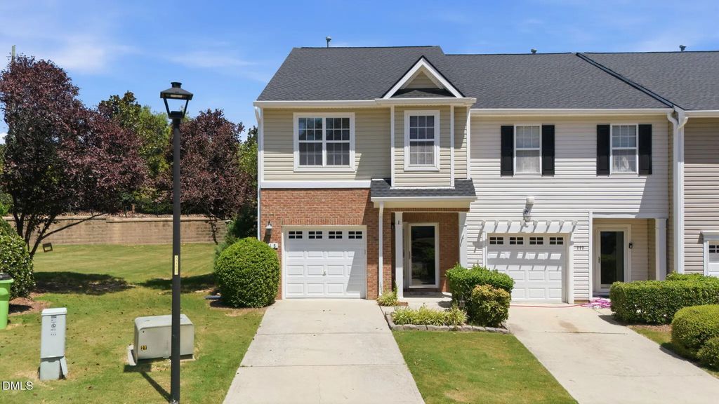 115 Fanwood Court, Apex