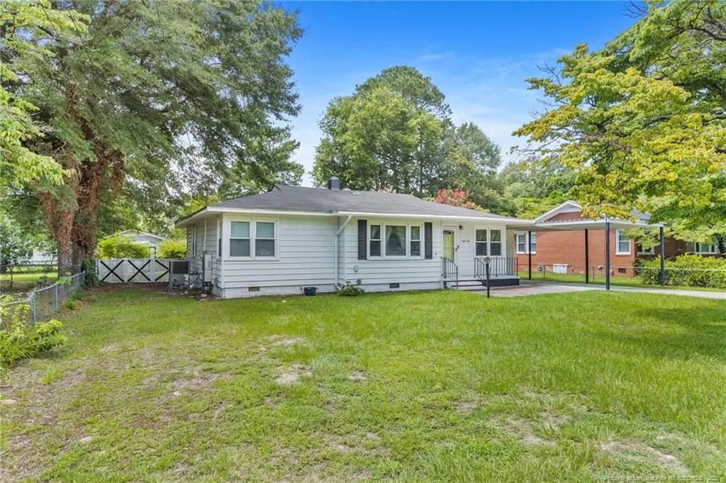 812 Poplar Drive, Fayetteville
