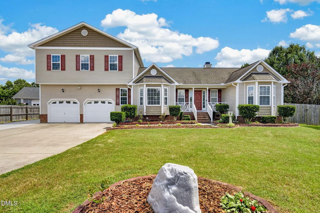 7425 Blannie Farms Lane, Willow Springs